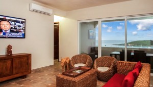 3. Spacious Bayview Lounge